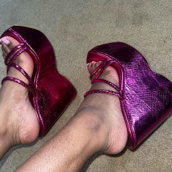 Miss Lola Shoes - Miss Lola Metallic Pink Platform Heels